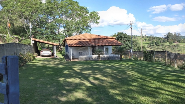 SITIO COM 3 ALQUEIRES NA REGI&Atilde;O DA MUMBUCA 