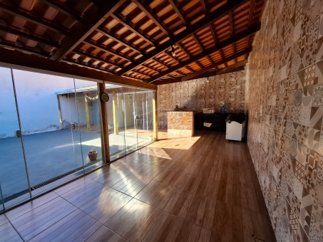 CASA NO RIO GRANDE