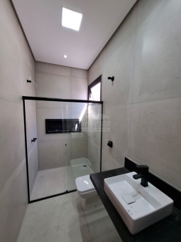 CASA NO BAIRRO AROEIRAS