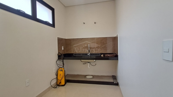 Comodo comercial - Santa Maria Goretti 
