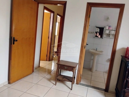 CASA A VENDA - CENTRO