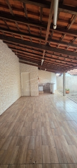 CASA A VENDA - BAIRRO CALIF&Oacute;RNIA 
