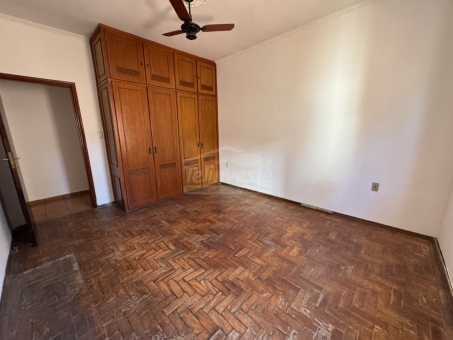 Casa &agrave; venda Centro Passos MG