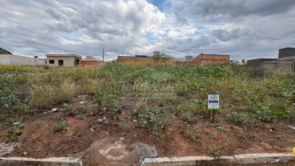 OPORTUNIDADE!! LOTE COMERCIAL NO NOVA PASSOS !!