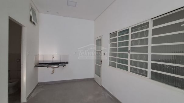 Comodo comercial - Penha 