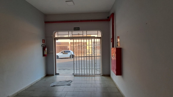 Comodo comercial - Centro 