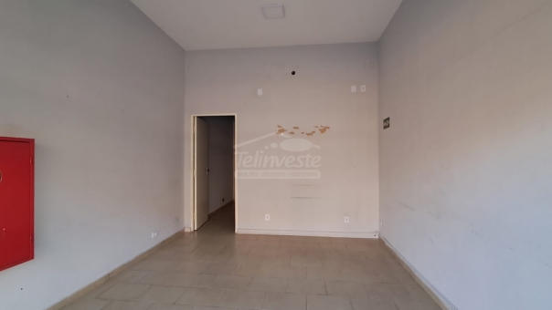 Comodo comercial - Centro 