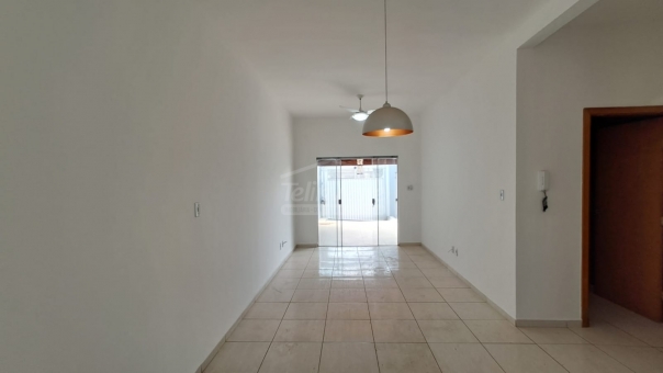 Casa - Jardim It&aacute;lia 