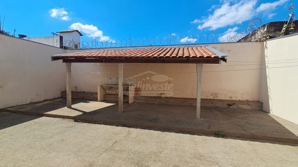 Casa - Jardim It&aacute;lia 