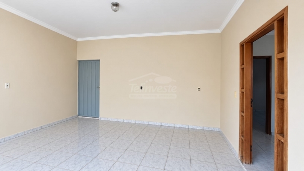 Casa - Jardim It&aacute;lia 