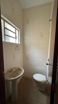 Excelente Casa a venda no Centro 