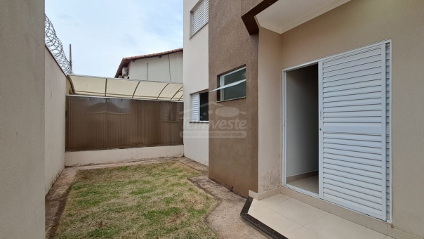 Apartamento - Novo Mundo 
