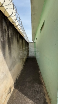 CASA A VENDA NO COLEGIO DE PASSOS