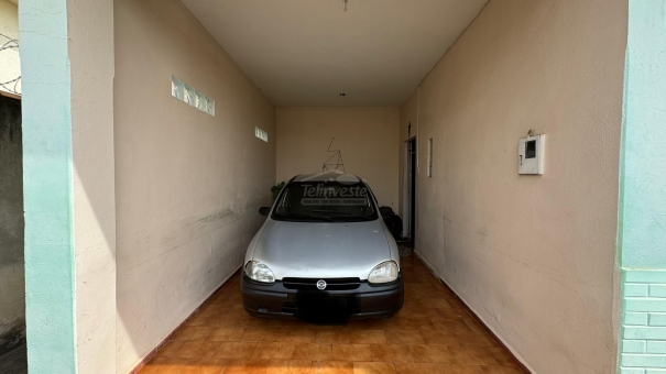 CASA A VENDA NO COLEGIO DE PASSOS