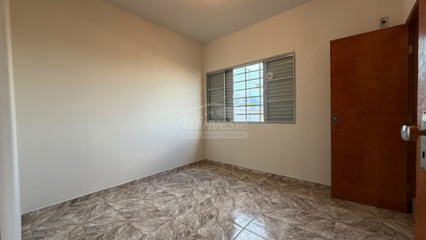EXCELENTE CASA A VENDA - JARDIM PLANALTO