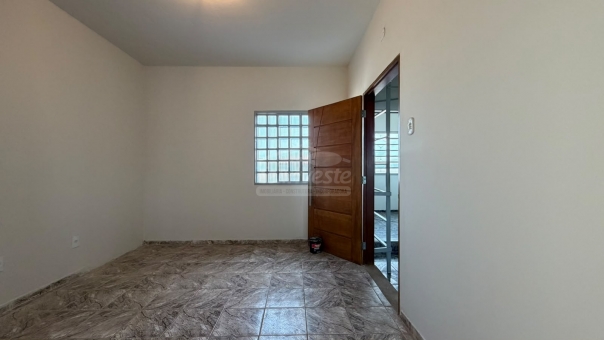 EXCELENTE CASA A VENDA - JARDIM PLANALTO