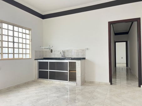 CASA NO BAIRRO NOSSA SRA APARECIDA
