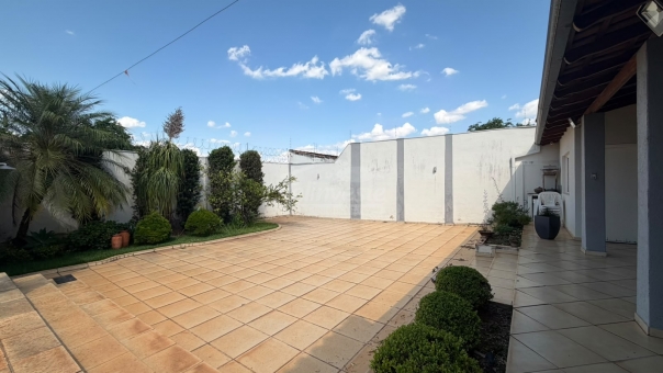 EXCELENTE CASA A VENDA - BAIRRO PENHA