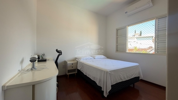 EXCELENTE CASA A VENDA - BAIRRO PENHA