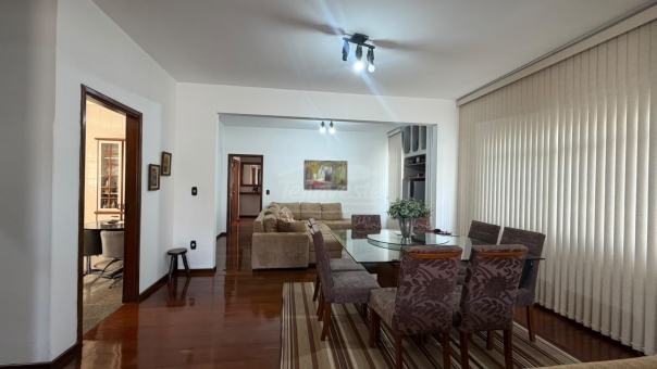 EXCELENTE CASA A VENDA - BAIRRO PENHA