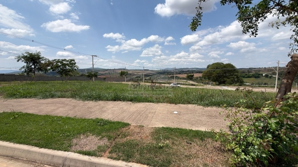 OPORTUNIDADE DE LOTE - JARDIM JEQUITIB&Aacute;S