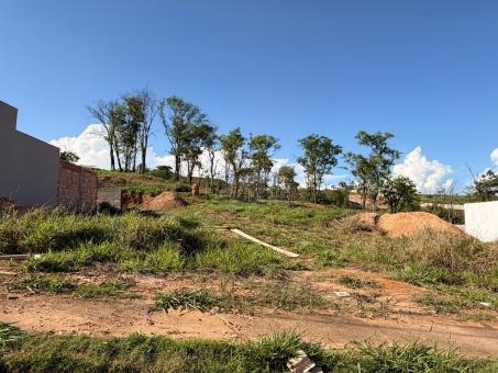 LOTE RESIDENCIAL A VENDA - PARQUE ALVORADA
