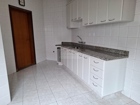 APARTAMENTO CENTRAL A VENDA