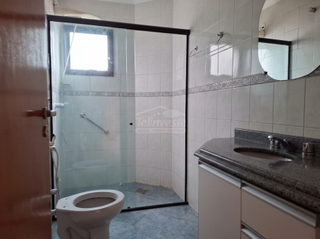 APARTAMENTO CENTRAL A VENDA