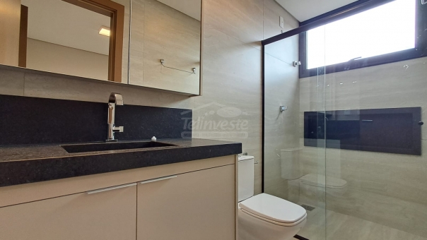 EXCELENTE APARTAMENTO CENTRAL - 3 SU&Iacute;TES E PR&Eacute;DIO COM ELEVADOR