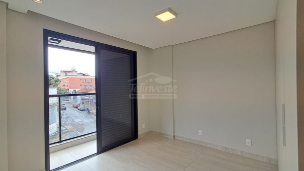 EXCELENTE APARTAMENTO CENTRAL - 3 SU&Iacute;TES E PR&Eacute;DIO COM ELEVADOR