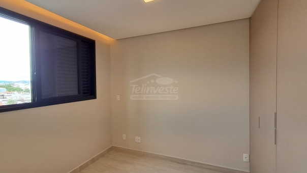 EXCELENTE APARTAMENTO CENTRAL - COM 3 SU&Iacute;TES E PREDIO COM ELEVADOR