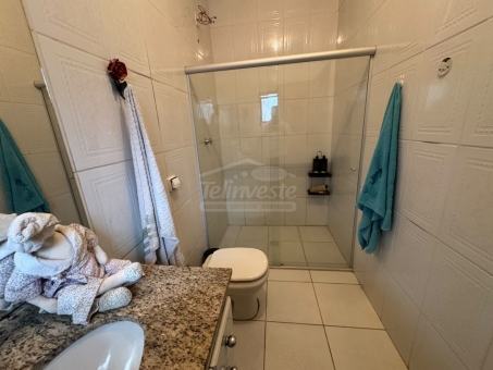 EXCELENTE CASA A VENDA