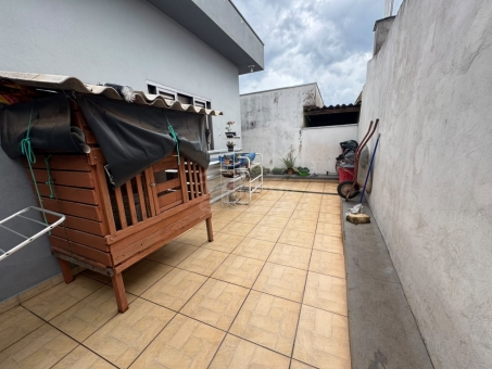 EXCELENTE CASA A VENDA