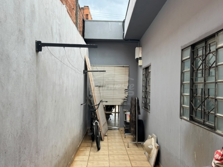 EXCELENTE CASA A VENDA