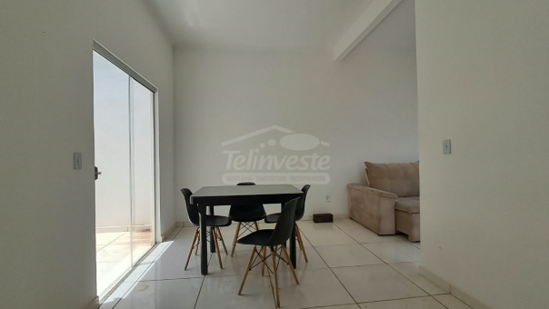 CASA COM MOBILIA - NOVA PASSOS