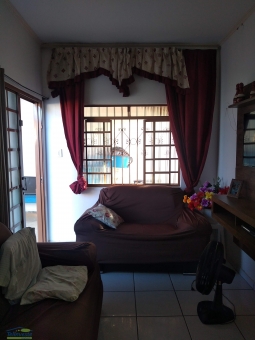 CASA NO BAIRRO COHAB IV 