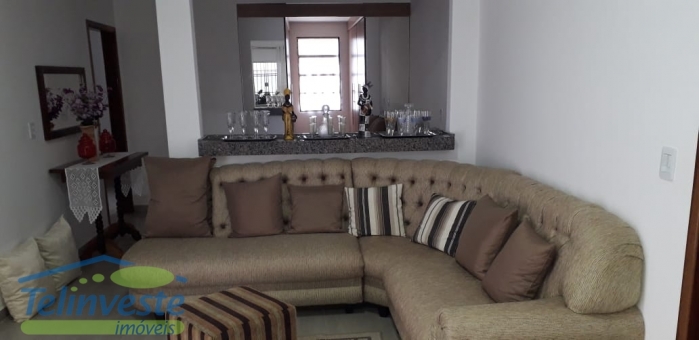 CASA ALTO PADR&Atilde;O EM S&Atilde;O JO&Atilde;O BATISTA DO GL&Oacute;RIA
