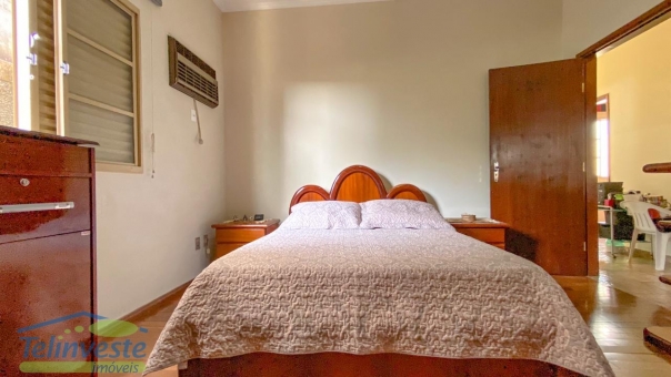 CASA NO BAIRRO CENTRO 