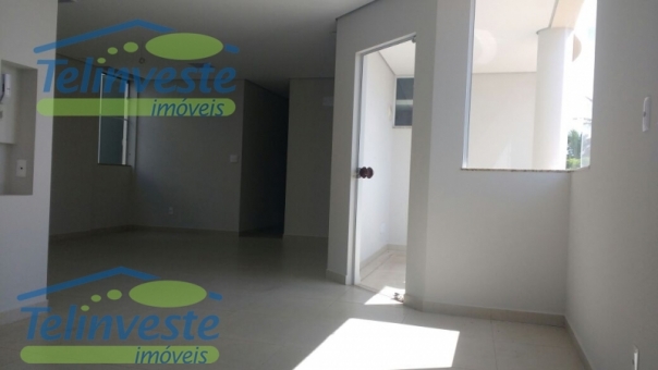 APARTAMENTO NA RUA LAVRAS