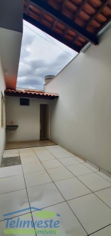 Casa com c&ocirc;modo comercial - Nossa Senhora Aparecida