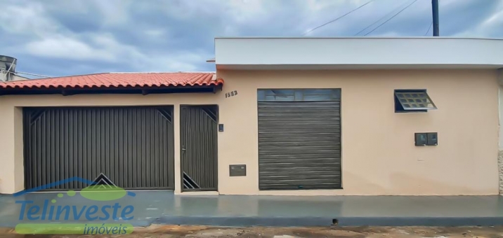 Casa com c&ocirc;modo comercial - Nossa Senhora Aparecida