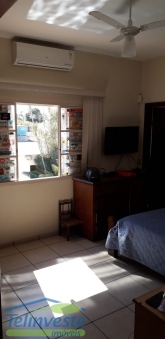 CASA NO BAIRRO SANTA CASA