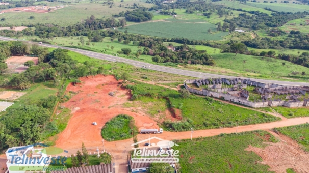 &Aacute;rea pr&oacute;ximo &agrave; Rodovia MG 050