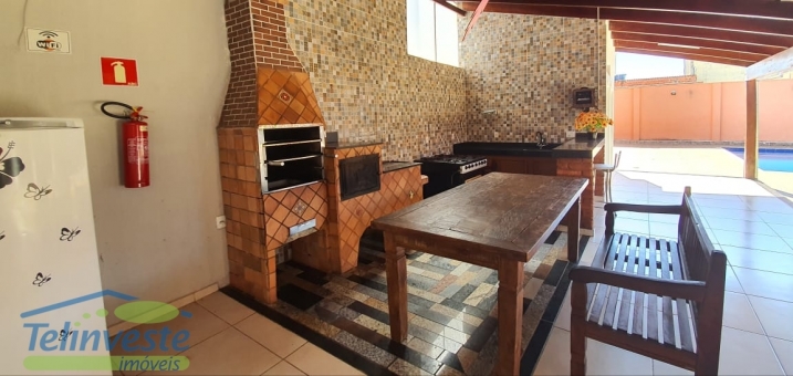 Casa c/ &Aacute;rea de lazer p/ loca&ccedil;&atilde;o - Bairro Santa Luzia