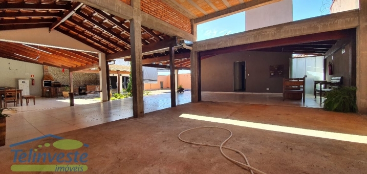 Casa c/ &Aacute;rea de lazer p/ loca&ccedil;&atilde;o - Bairro Santa Luzia