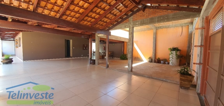 Casa c/ &Aacute;rea de lazer p/ loca&ccedil;&atilde;o - Bairro Santa Luzia